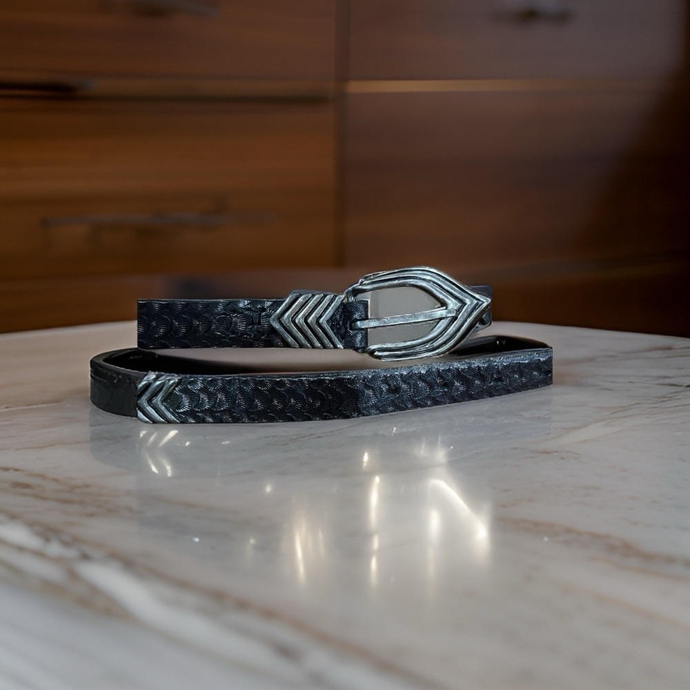 Judy Pollock, 3/4 inch black leather belt, handmade in Aspen S/M